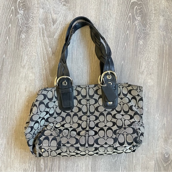 Coach Handbags - Coach Purse